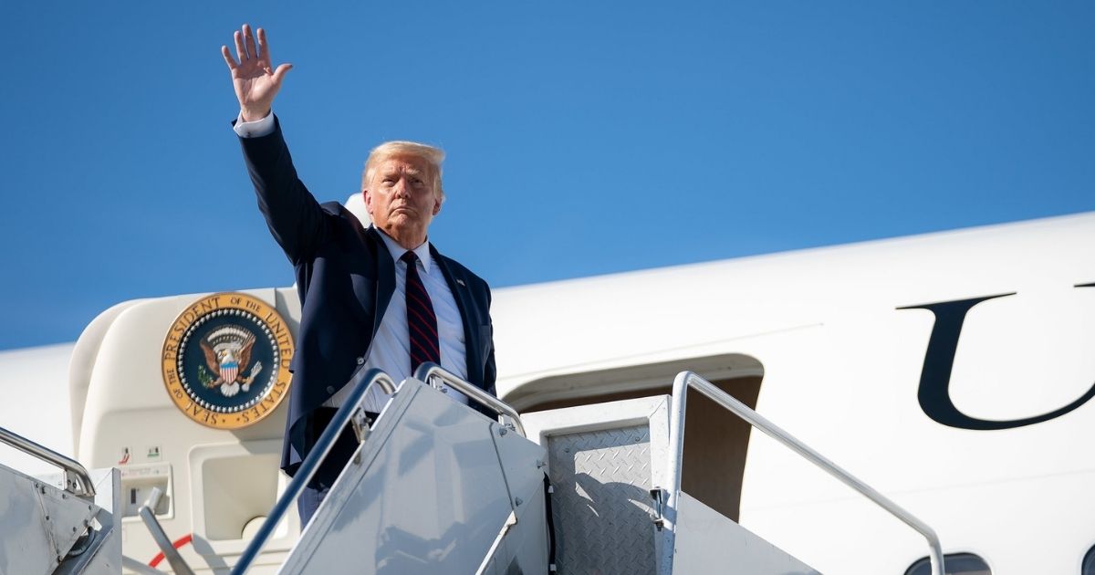 President Donald J. Trump arrives at Wilkes-Barre Scranton International Airport in Avoca, Pa. Thursday, August 20, 2020, and boards Air Force One en route to Joint Base Andrews, Md. (Official White House Photo by Tia Dufour)