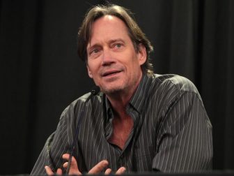 Kevin Sorbo speaking at the 2015 Phoenix Comicon Fan Fest at the University of Phoenix Stadium in Glendale, Arizona.