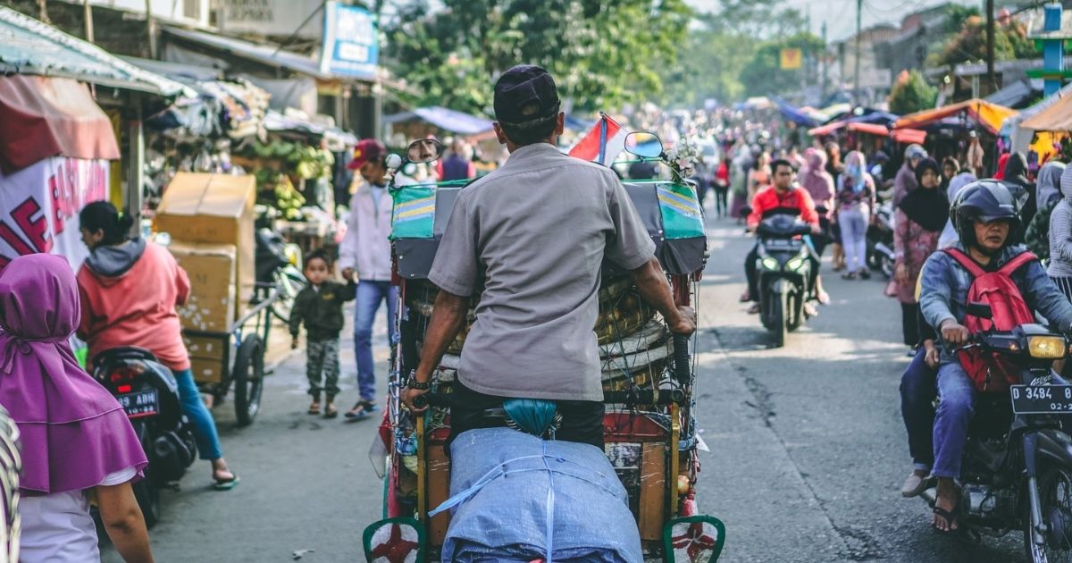 Becak; Indonesia’s traditional rickshaw cycle