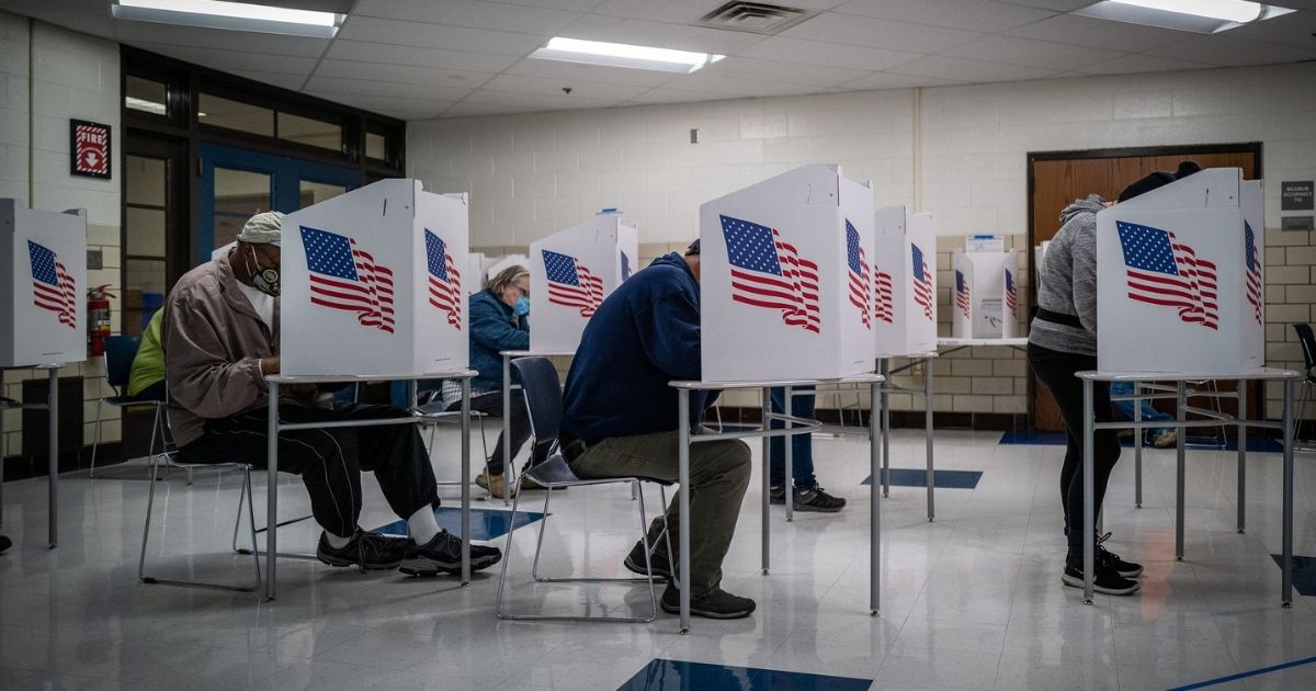 Voters in Des Moines precincts 44, 58 and 59 cast their ballots at Callanan Middle School.Voters in Des Moines precincts 44, 58 and 59 cast their ballots at Callanan Middle School.