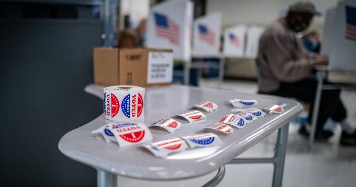 Voters in Des Moines precincts 44, 58 and 59 cast their ballots at Callanan Middle School.