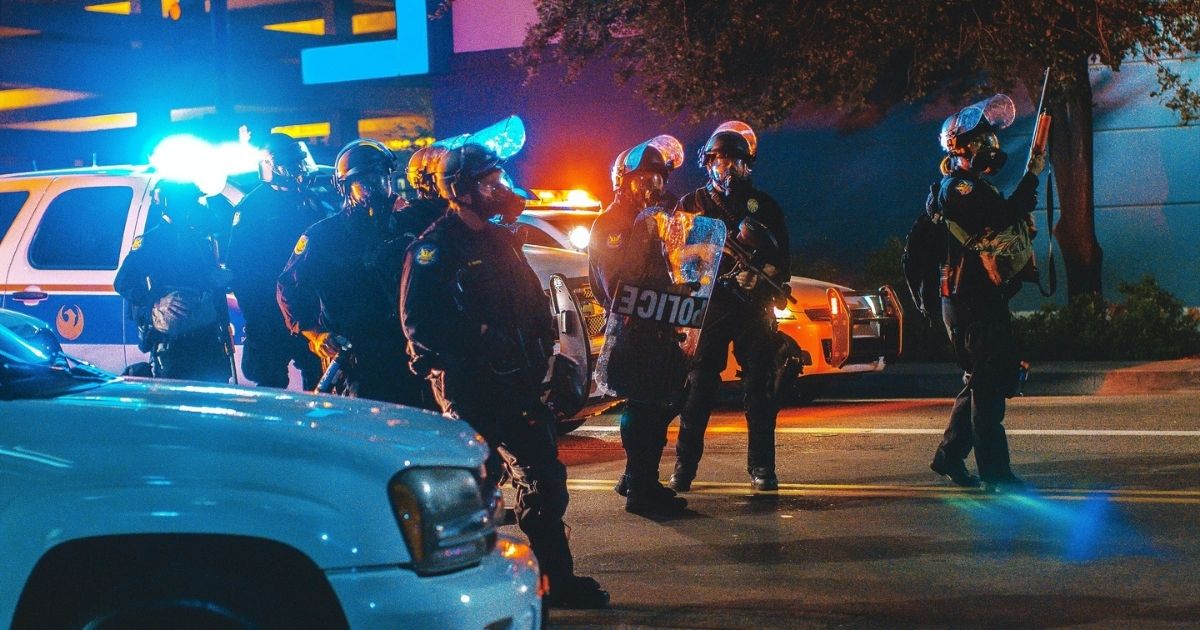 After the Donald Trump Rally in Phoenix, protestors classed with the police.