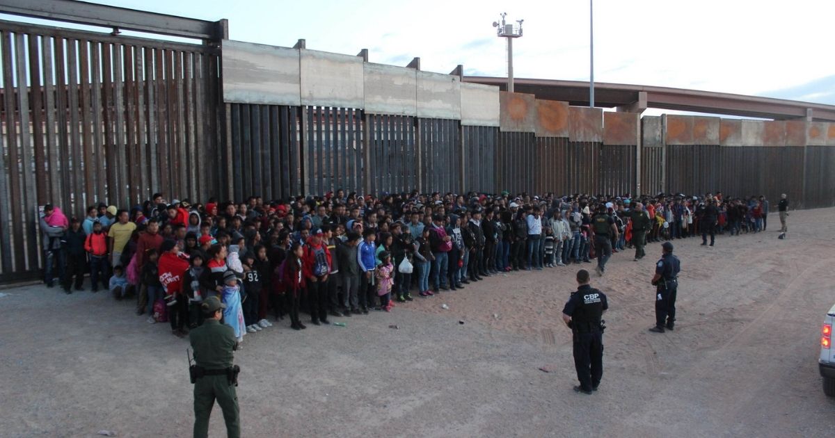 U.S. Border Patrol agents working in El Paso apprehend 1,036 illegal aliens. Agents took custody of the group members as they were attempting to illegally enter the U.S. in El Paso, Texas. May 29, 2019