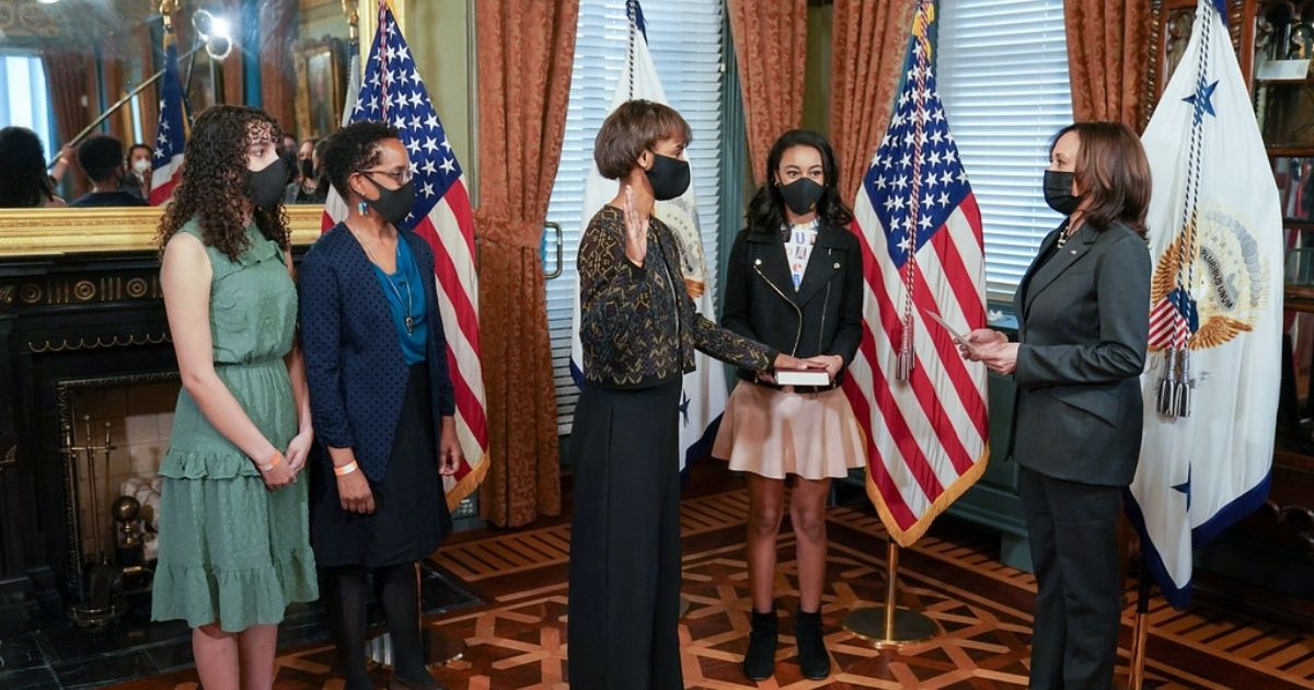 Vice President Kamala Harris swears in Cecilia Rouse as the Chair of the White House Council of Economic Advisors Thursday, March 11, 2021, in the Vice President’s Ceremonial Official in the Eisenhower Executive Office Building at the White House. (Official White House Photo by Lawrence Jackson)