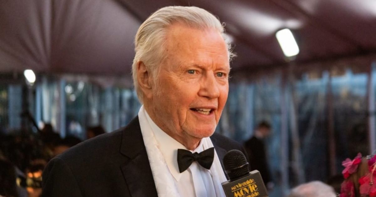 Jon Voight and Evy Baehr Carroll at the University City Hilton Hotel 27th Annual Movieguide® Awards,