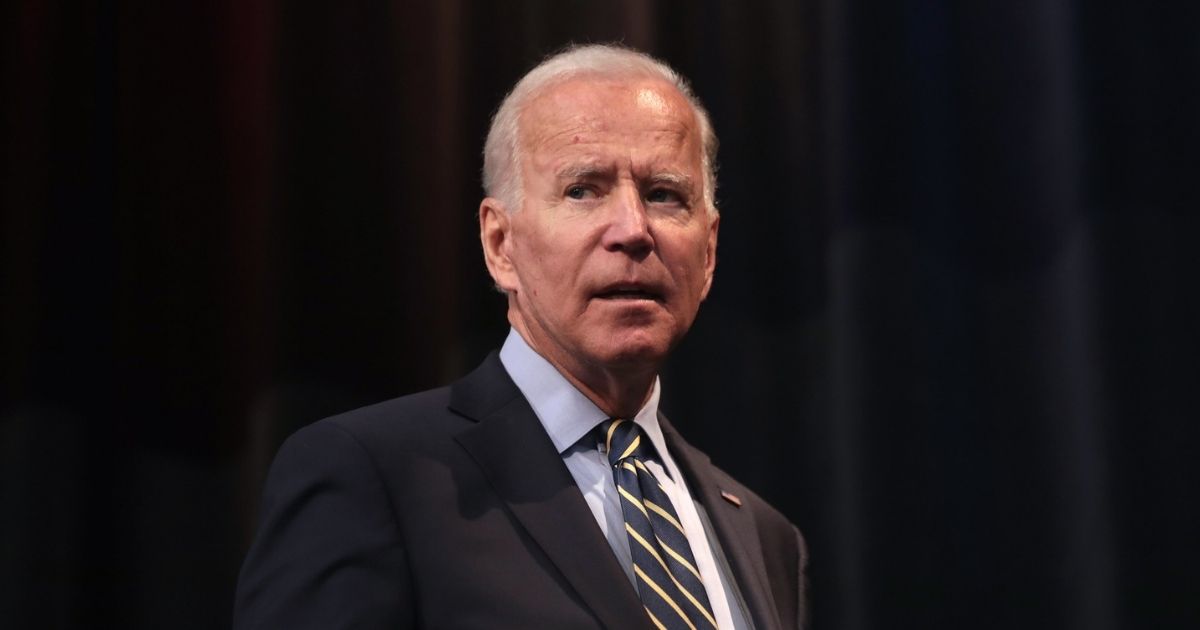 Joe Biden speaking with attendees at the 2019 Iowa Federation of Labor Convention