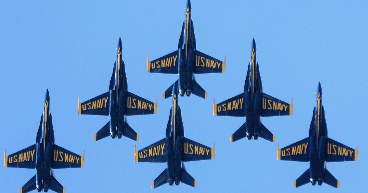 The U.S. Navy Blue Angels rehearse for Seafair on Aug. 3, 2012.