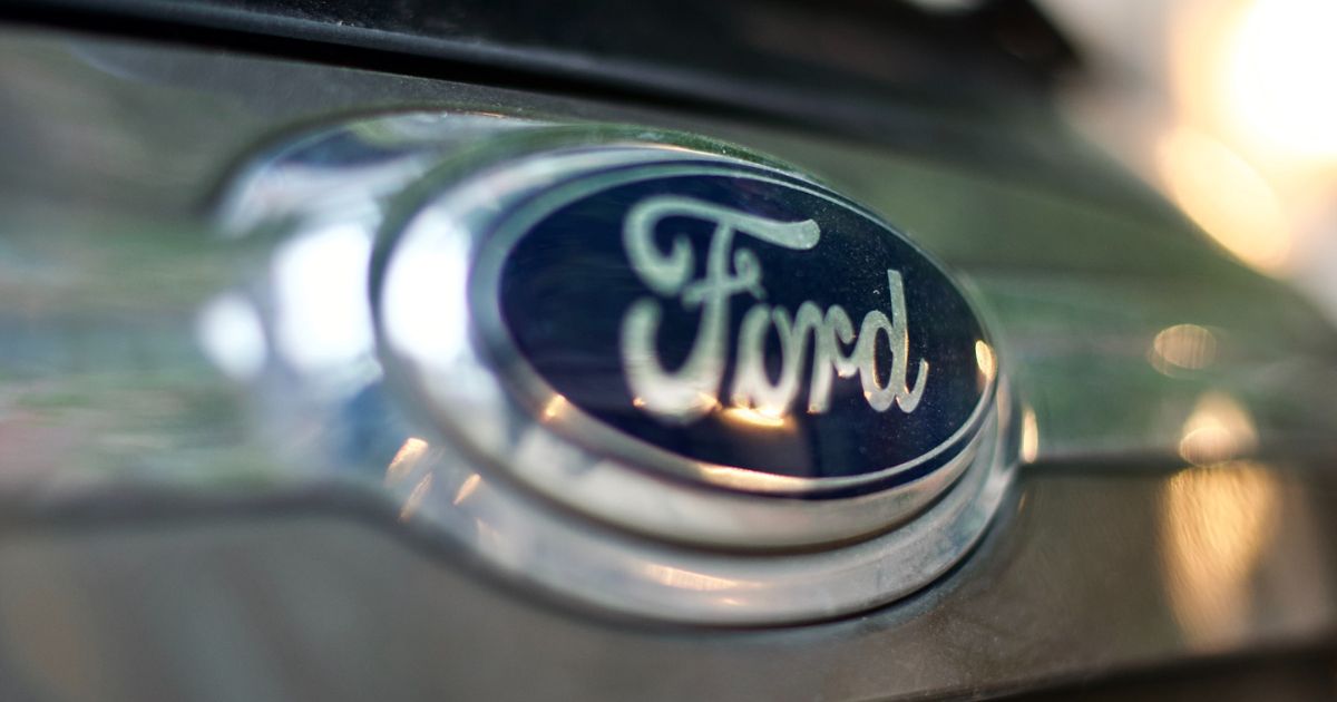 Picture of Ford logo.