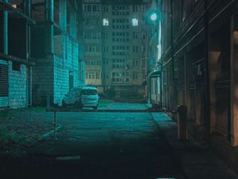 Picture of a dark street.