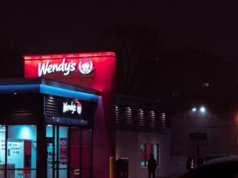 Picture of a Wendy's.