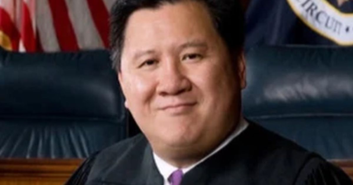 Judge James Ho announced that he will no longer be hiring clerks from Stanford Law School.