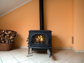 Wood burning stove