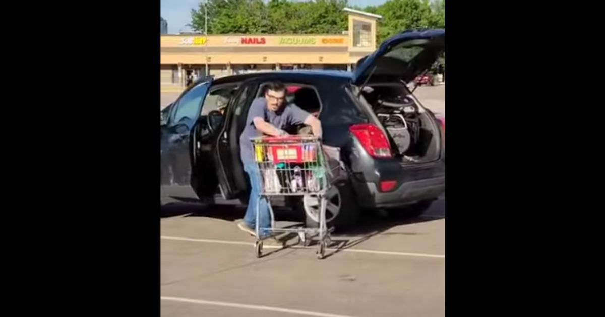 Individuals in Colorado can be seen allegedly stealing laundry detergent from a store.