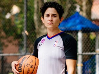 NBA referee Che Flores says she is "non-binary and trans."