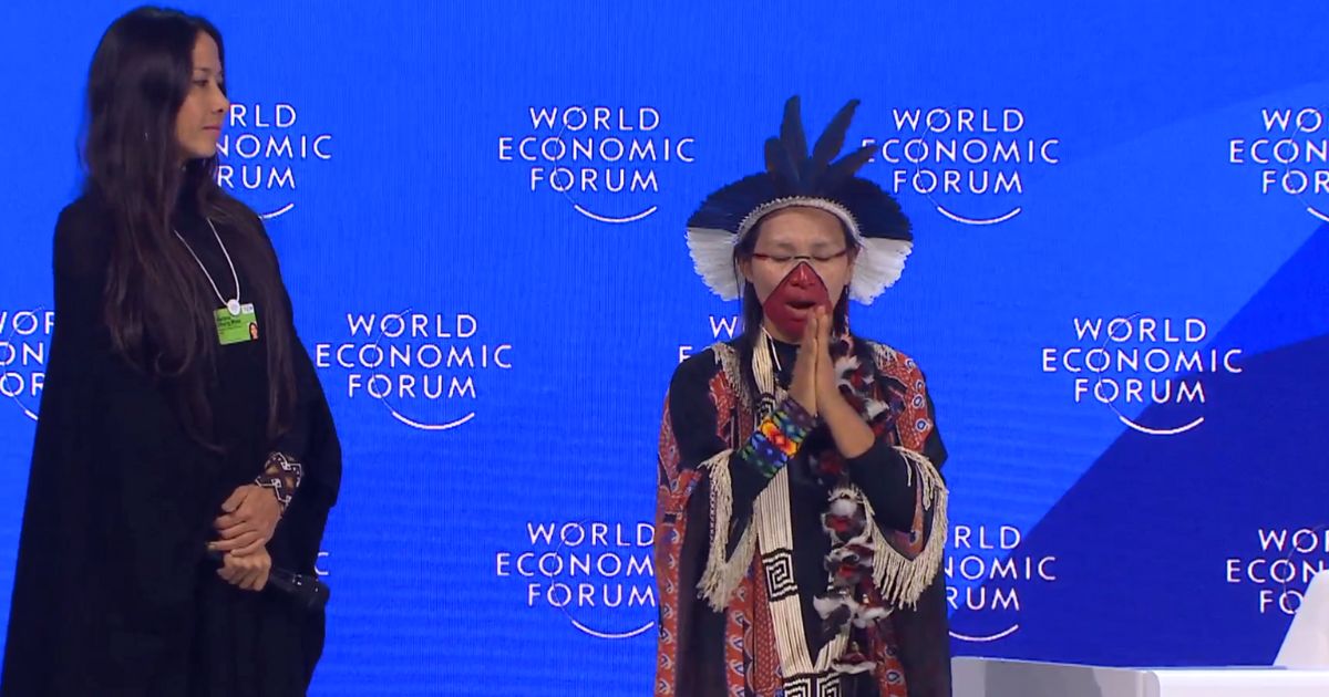 Chief Putanny Yawanawá of Brazil's Yawanawá Tribe performs a ritual at the WEF meeting in Davos.