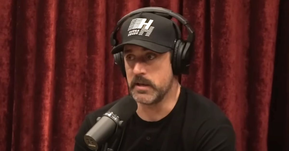 New York Jets quarterback Aaron Rodgers appears on the "Joe Rogan Experience."