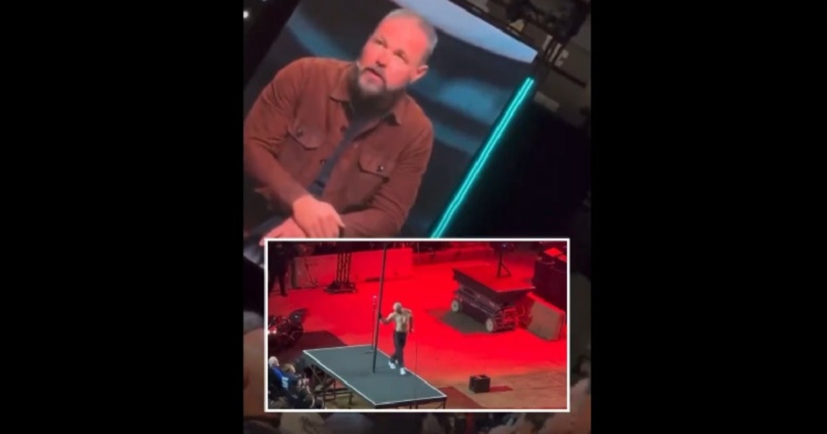 Pastor Mark Driscoll on the stage of the Stronger Men's Conference, with an inset of the conference opening act.